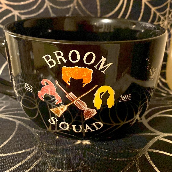 - Hocus Pocus Mug - Picture 4 of 5